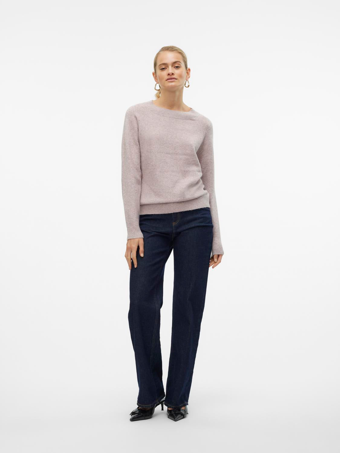 model_shot-front_full